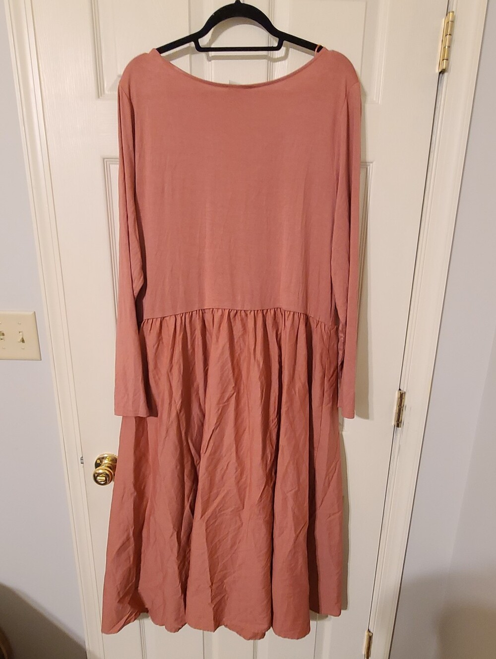 Ava & Viv Long Sleeve Scoop-Neck Dusty Rose Midi Dress - Picture 6 of 6